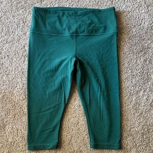 Athleta Women's Green Capris